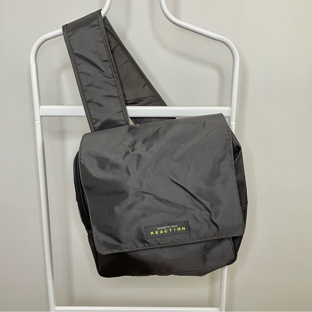 Kenneth Cole Reaction Crossbody Backpack